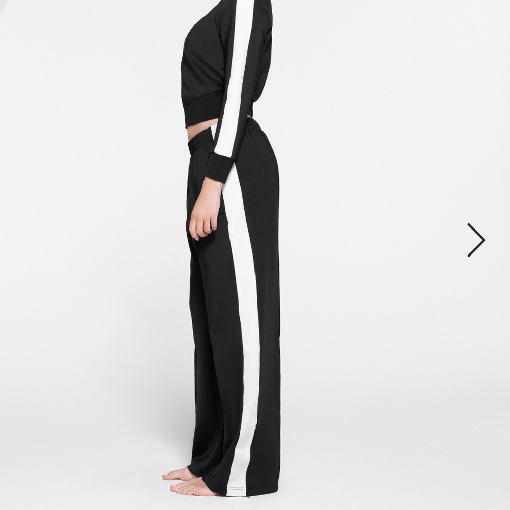 SKIMS Pants